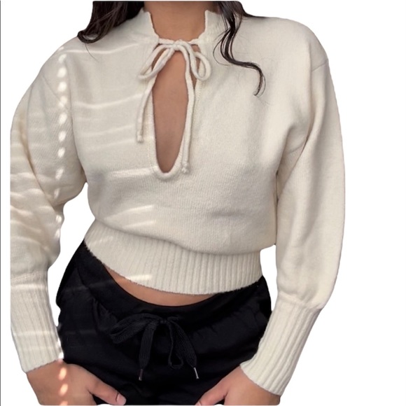 NWT! Fashion Nova Ivory Sweater w/Bubble Sleeves - Picture 3 of 7